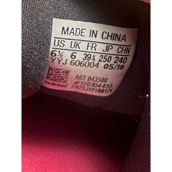 Adidas Ultra Boost Women’s Size 6.5 Black White Pink Running Shoes B43508 - Picture 7 of 8